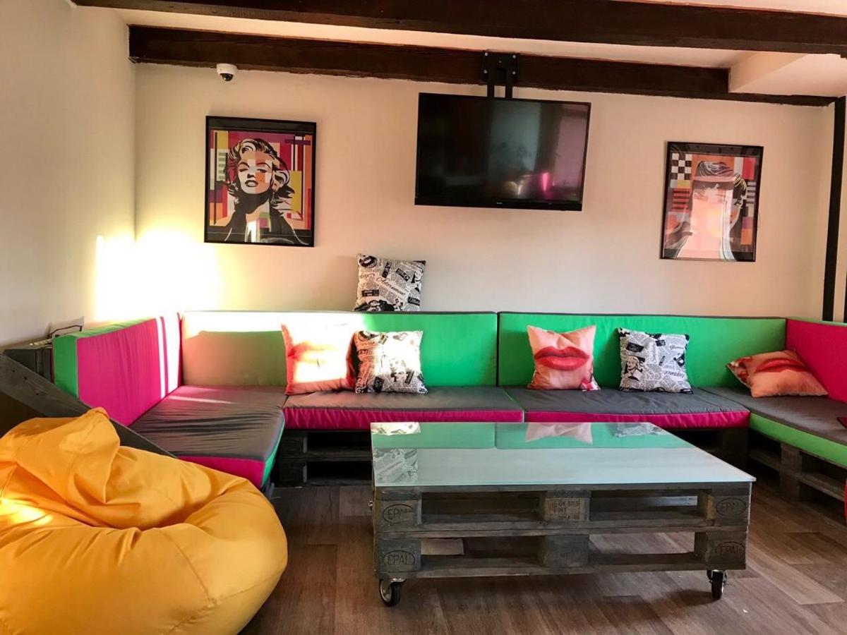 Lucky Hostel На Крещатике Kiev Extérieur photo